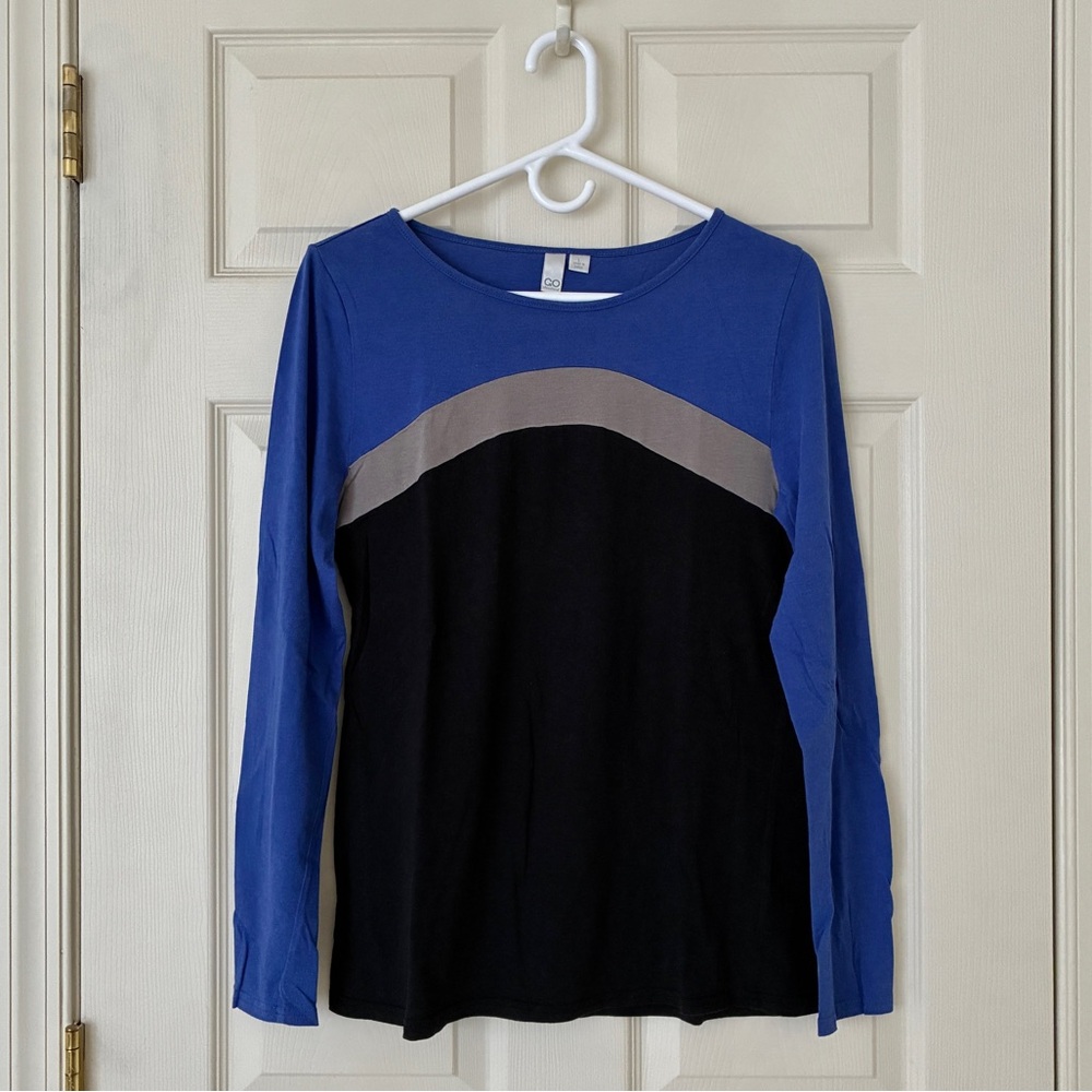 Target GO International Long Sleeve Tee Blue/Gray/Black Colorblock Size Large